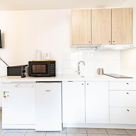 Le Petit Montel- Studio Avec Garage-Metro Valmy Lyon Dış mekan fotoğraf
