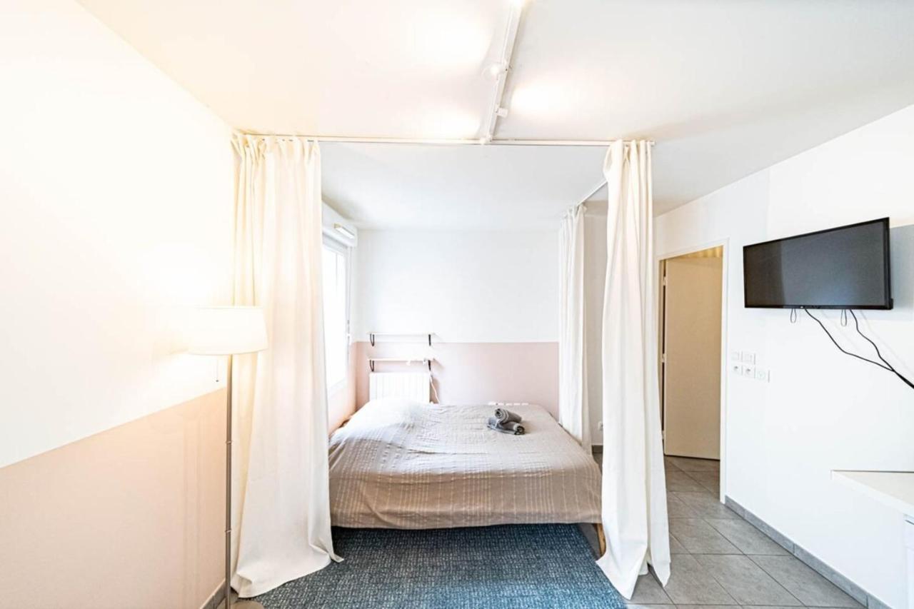 Le Petit Montel- Studio Avec Garage-Metro Valmy Lyon Dış mekan fotoğraf
